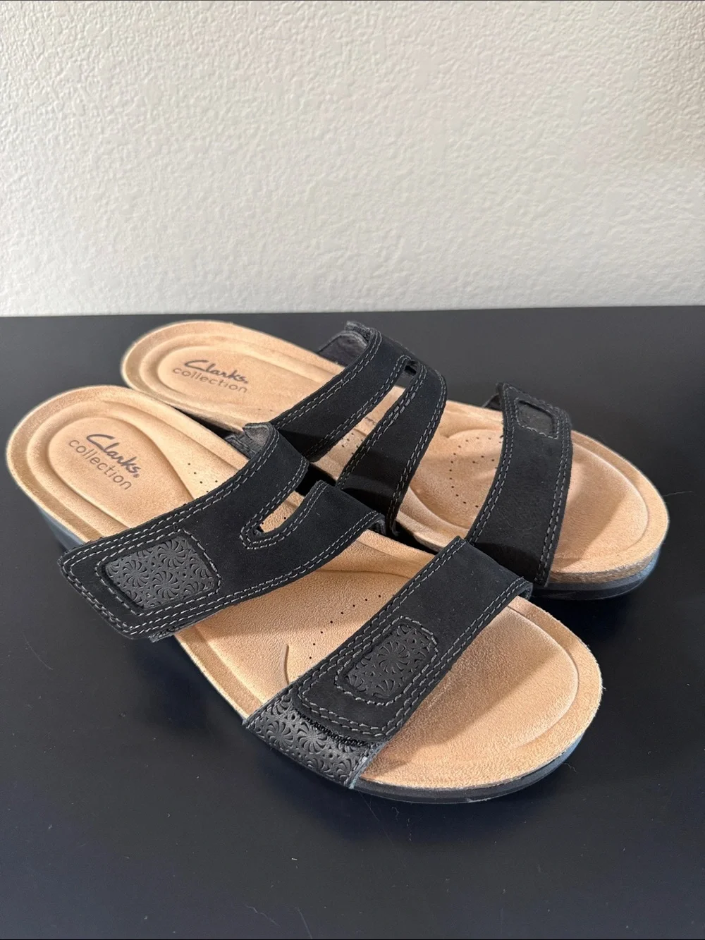 Clarks Calenne Maye Black Leather Flat Sandals
